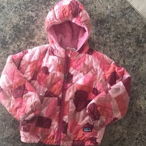 Patagonia girls size 4t reversible coat